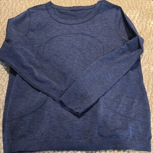 Lulu Blue Long Sleeve Top Size 6 Or 8